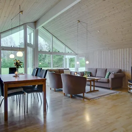 Tialda - 1-3km From The Sea In Lolland- Falster And Mon By Interhome Bøtø By